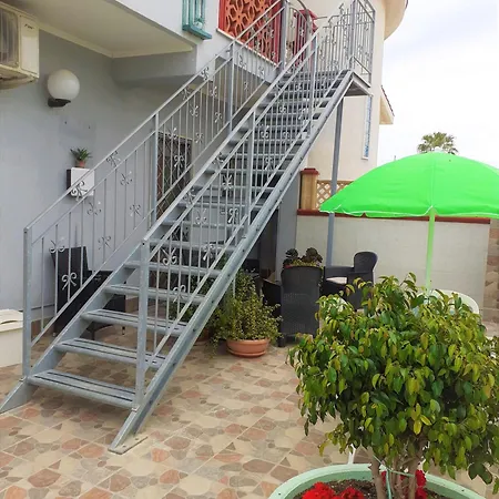 Case Vacanze La Fiaba بولسانو