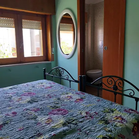 Case Vacanze La Fiaba بيت ضيافة 3*