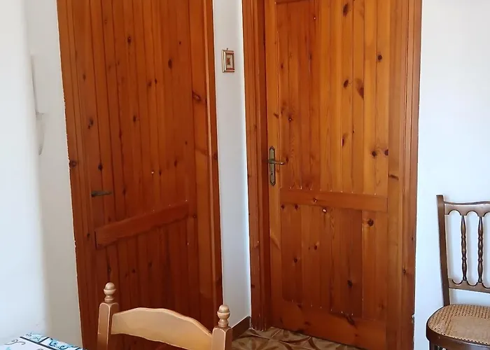 بيت ضيافة Case Vacanze La Fiaba 3*