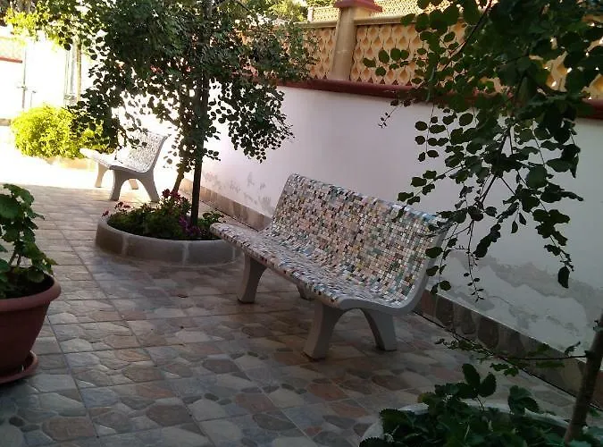 بيت ضيافة Case Vacanze La Fiaba 3*