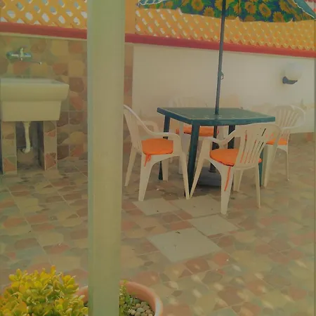 Case Vacanze La Fiaba 3* פולסנו