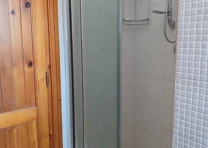 Per Vacanze La Fiaba ゲストハウス プルサーノ